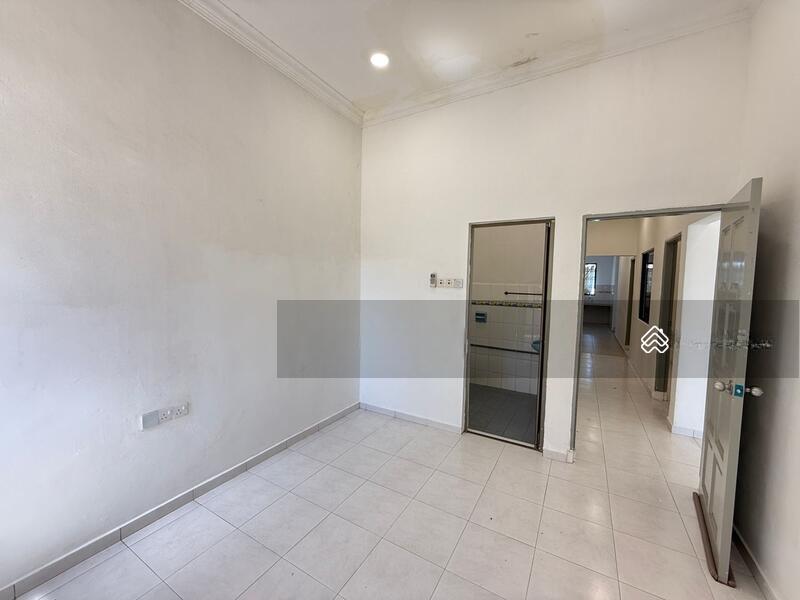 Pelangi Indah, Taman Pelangi Indah, 81800 Ulu Tiram, Johor Bahru - 3