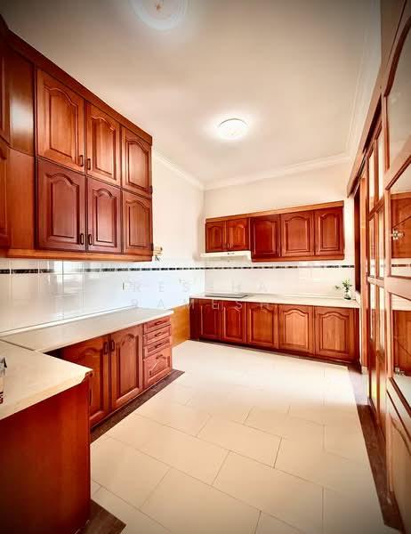 Sri York Condominium - 5