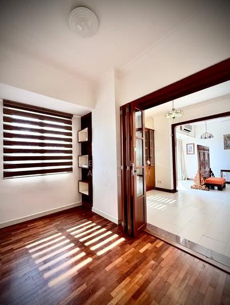 Sri York Condominium - 3