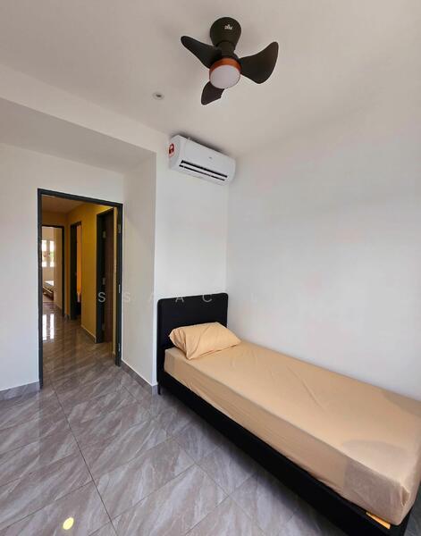 2-storey Terrace House at Kota Warisan - 3