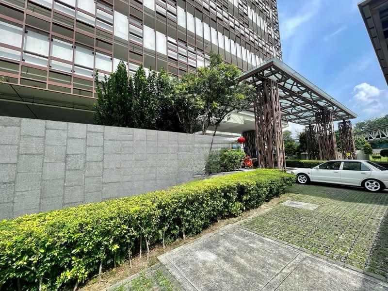 J.Dupion Residence - 2