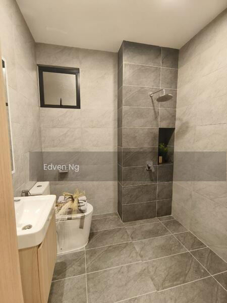 The Straits View Condominium - 2
