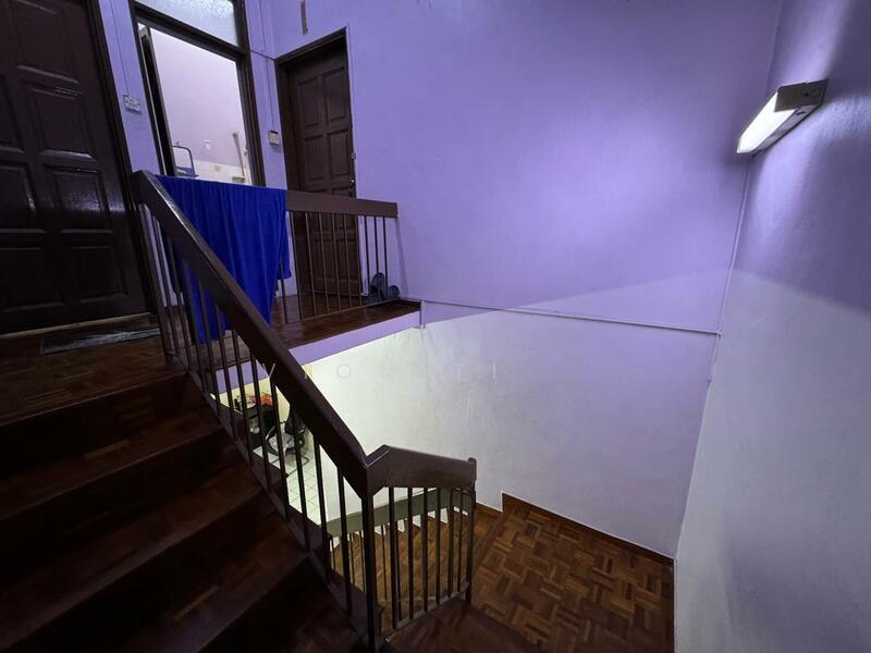 Taman Johor Jaya - 5