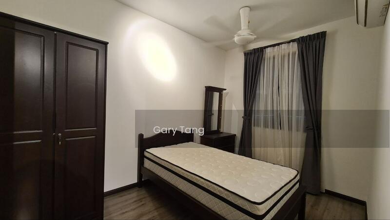 Upper East @ Tiger Lane - 2