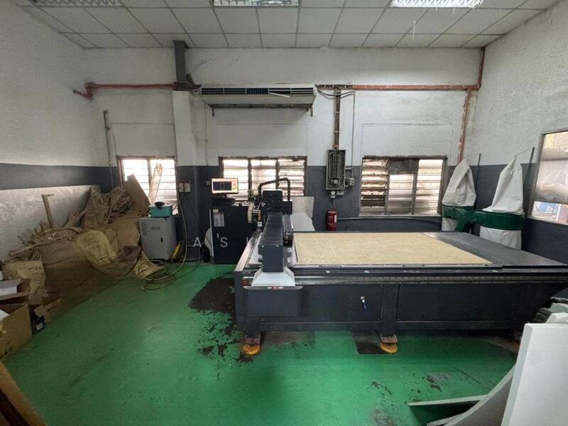 Taman Kempas Utama - 4