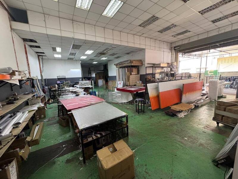 Taman Kempas Utama - 1