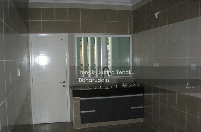 Cyprus, USJ Heights - 4