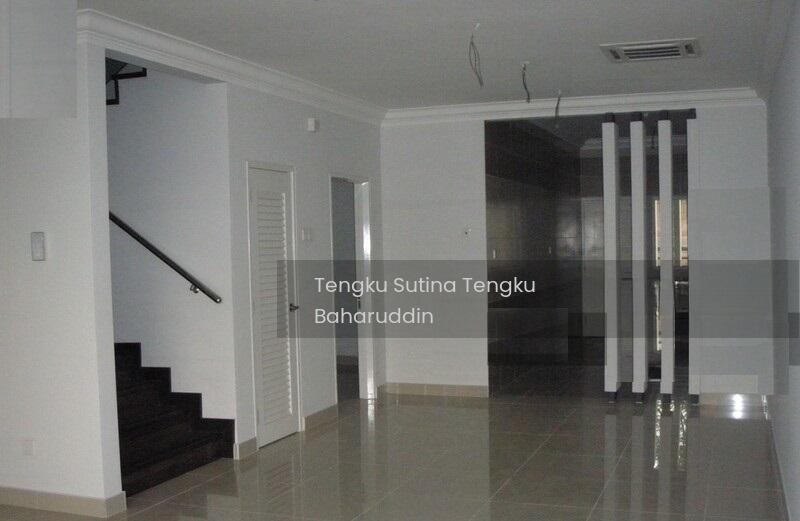 Cyprus, USJ Heights - 2