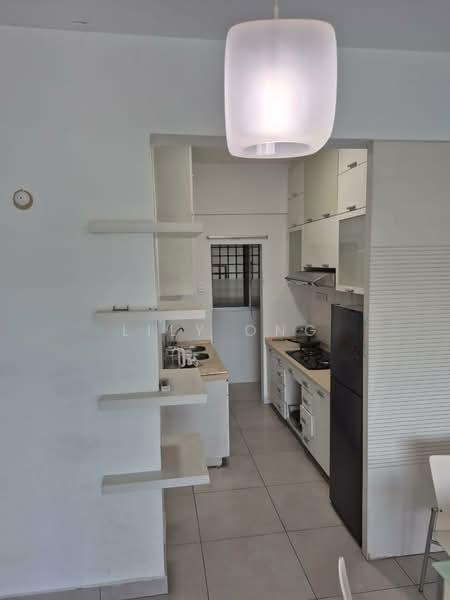 University Place (Plaza Ivory) - 4