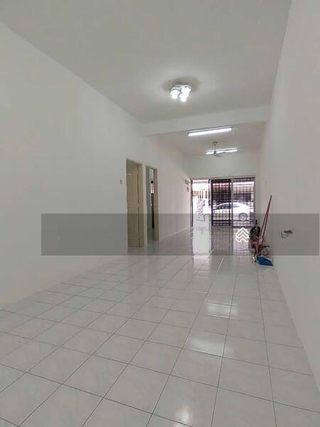 TAMAN METRO PENGKALAN - 2