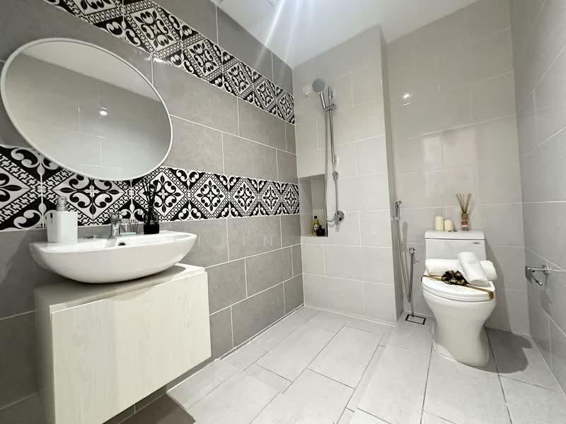 The Straits View DUO - 4