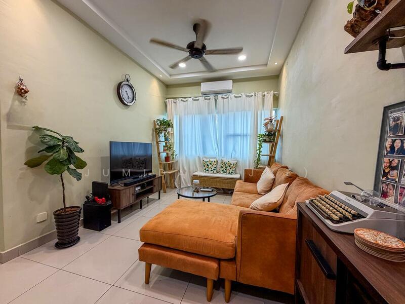 1 Razak Mansion - 5