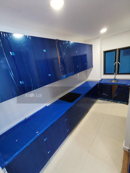 Lakefront Residence - 3