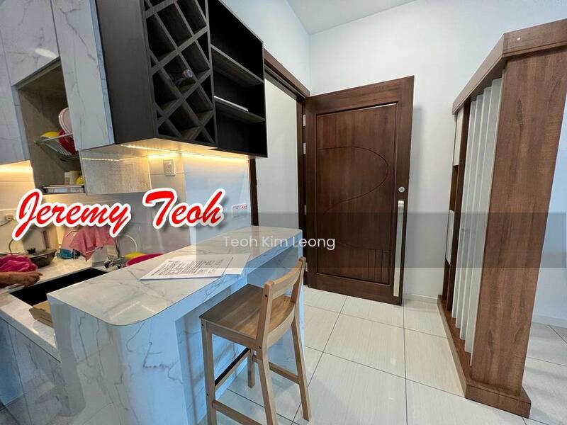 Queens Residences Q1 @ Queens Waterfront - 1