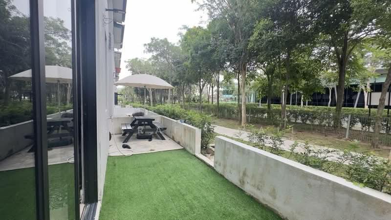 Maple Residence @ Laman View - 4