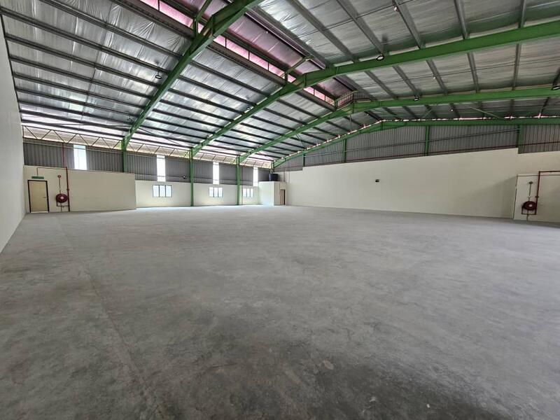 Gelang Patah Detached Factory For Sale - 3