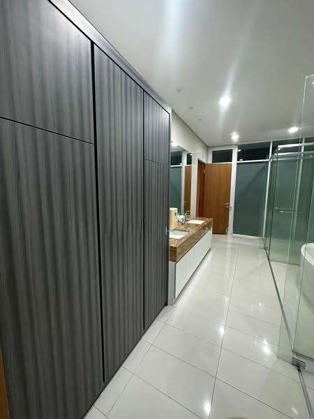 8 Gurney (The Shore Condominium) - 5