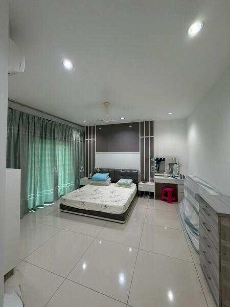Kempas Heights - 4