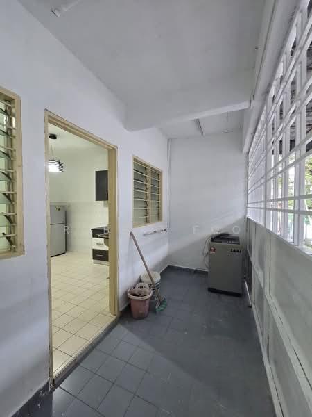 Taman Maju 2 - 2