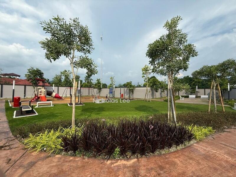 Double Storey SEMID at Grand Thompson - 3