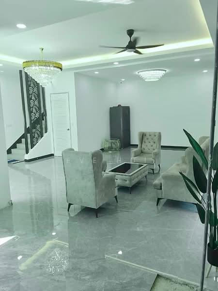 Setia Tropika Setias Tropikas Setias Tropikas - 4