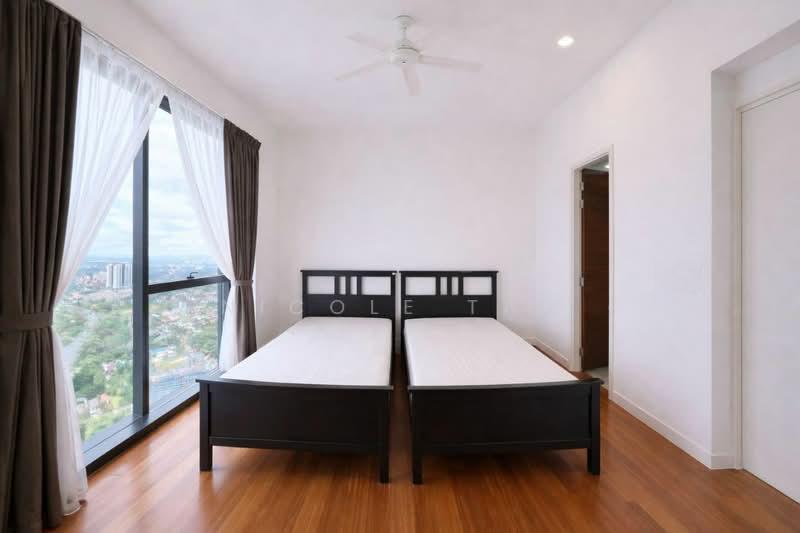 The Astaka @ 1 Bukit Senyum - 4