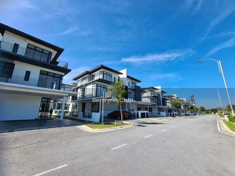 Senna residence - 2