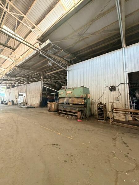 FACTORY SALE 115k BUILD UP WORTH BUY UNIT VIEW TO OFFER - 3