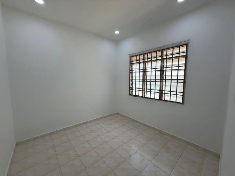 Taman Pulai Utama - 5