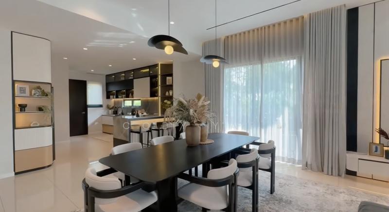 Heston Hills - 2