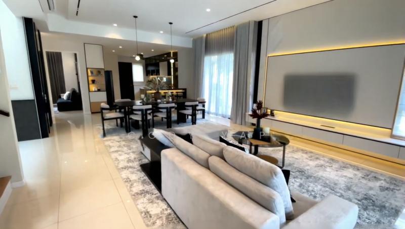 Heston Hills - 5