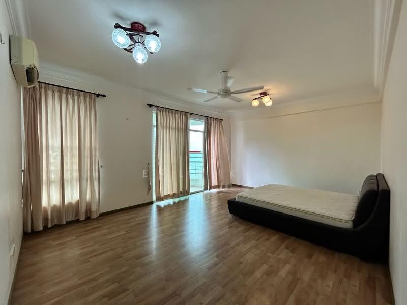 The Waterfront Condominium - 5