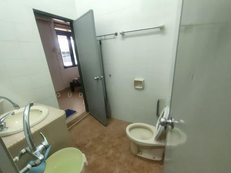 Bandar Tun Hussein Onn - 3