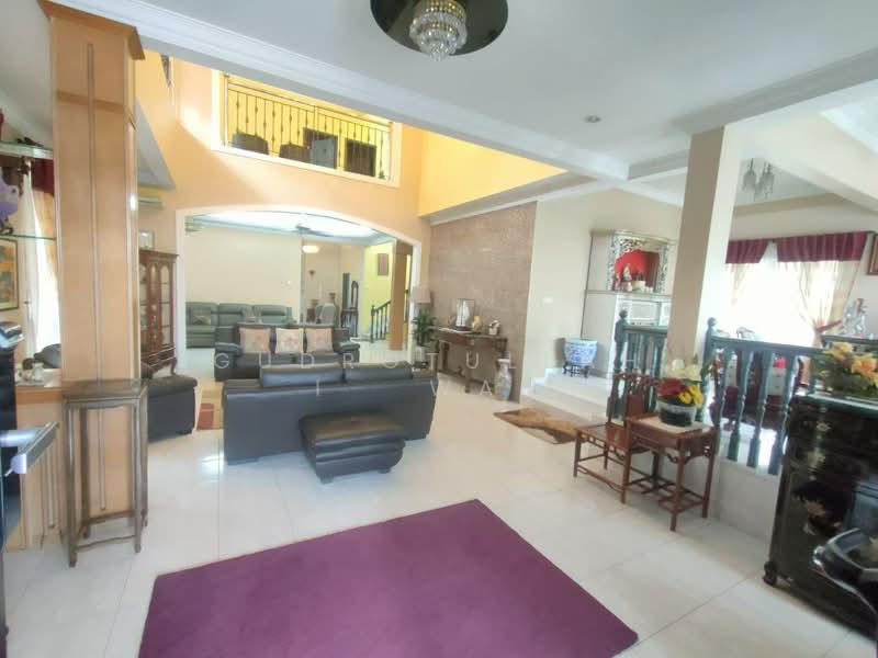 Bandar Tun Hussein Onn - 4