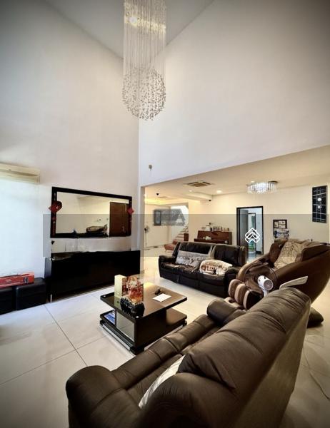 Double-Story Bungalow in Minden Heights. - 2