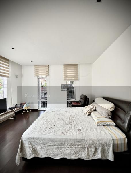 Double-Story Bungalow in Minden Heights. - 4