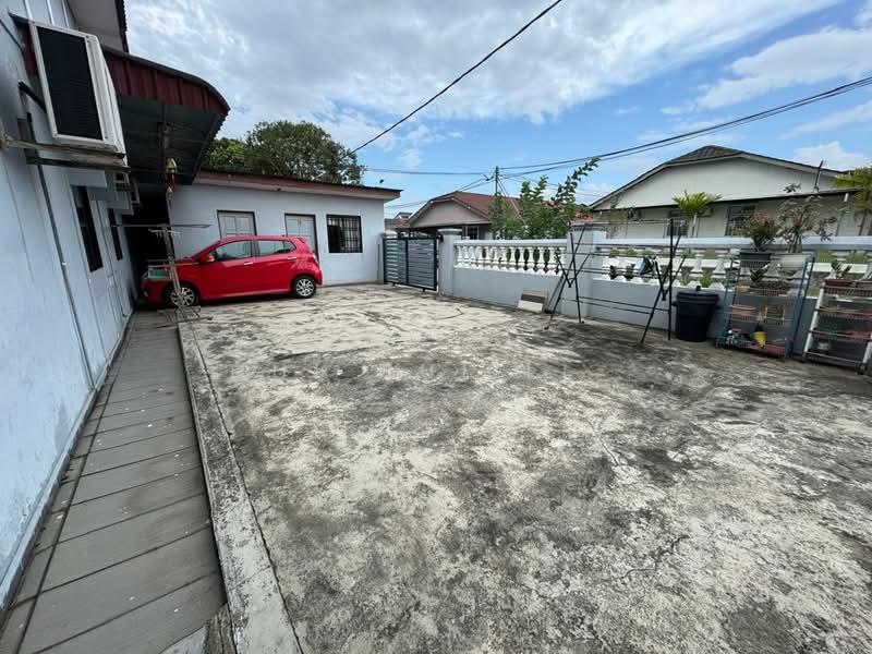 Taman Universiti, Skudai - 1