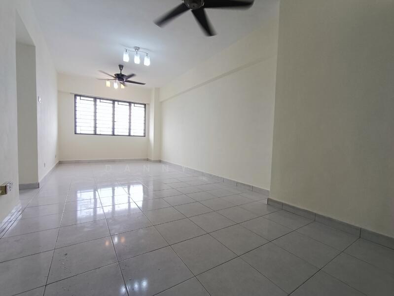 Main Place Residence - 4