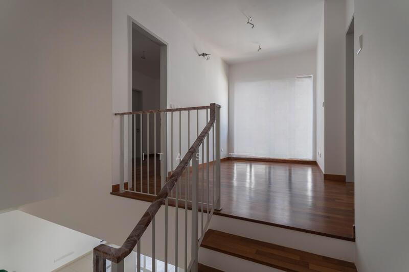 Precinct Arundina - 4