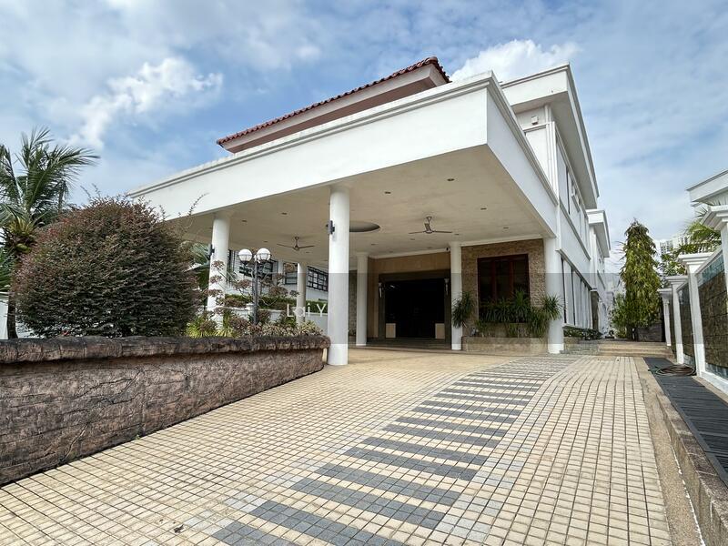 Glenmarie Courts - 2