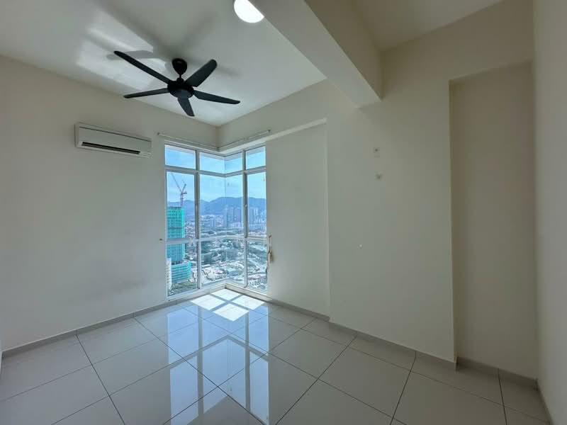 Straits Garden Condominium - 4