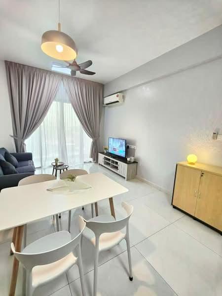 Bay Laurel @ Country Garden Danga Bay - 2