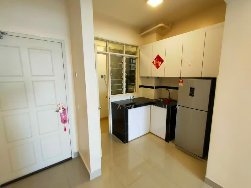 Main Place Residence - 4