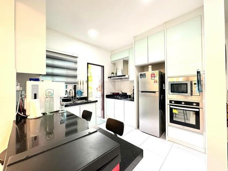 Cempaka Seri @ Kota Seriemas - 4