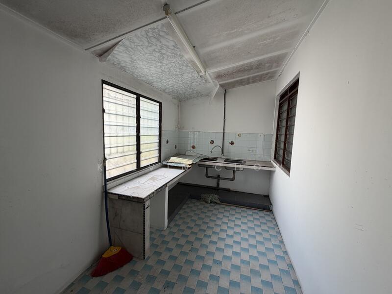 Gunung Rapat Taman Song Choon Single Storey Terrace House - 5