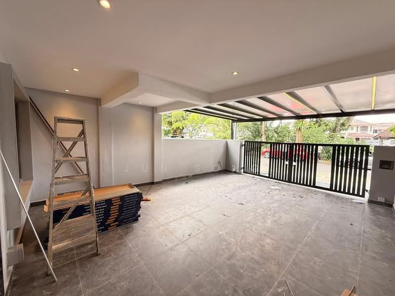 Bukit Indah Jalan Indah 2/8 - 5