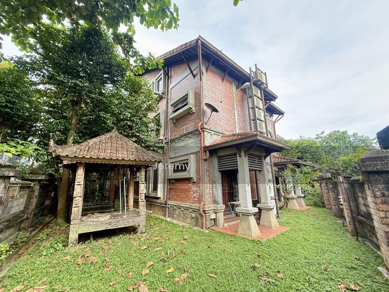 Brick Balinese-inspired 3-storey Freehold Bungalow - 1
