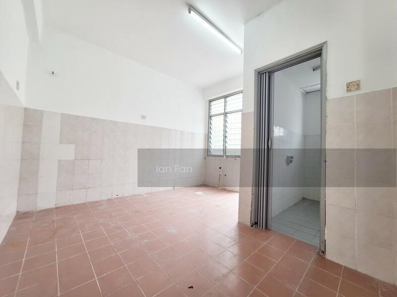 PUJ Taman Puncak Jalil, Seri Kembangan - 2