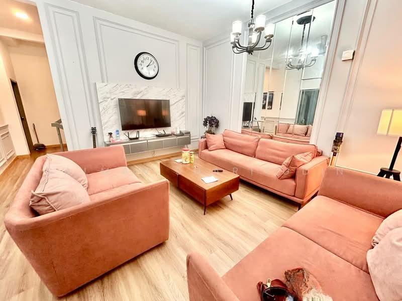 CORNER LOT FULLY RENOVATED 2.5 Storey Terrace D Puncak Taman Ukay Perdana Ampang - 2