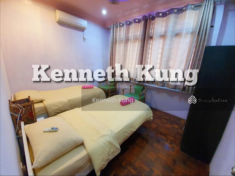 Lilitan Sungai Emas Batu Ferringhi Double Storey Semi D - 3